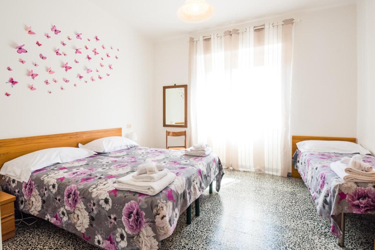 Casa Violetta Bed & Breakfast Марина-ди-Масса Экстерьер фото