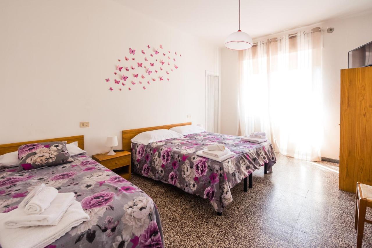 Casa Violetta Bed & Breakfast Марина-ди-Масса Экстерьер фото